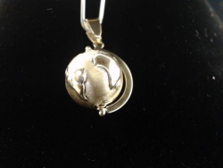 14k globe world pendant pendent charm yellow gold jewelry